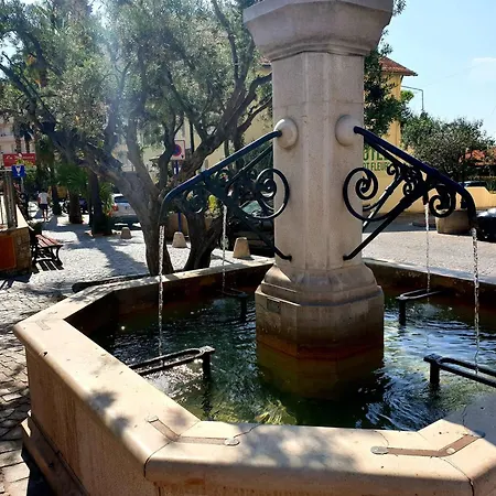 Climatise 2 Pieces Avec Terrasse Et Parking Au Lavandou - Fr-1-251-854 Διαμέρισμα